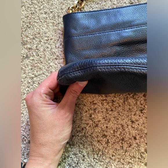 EUC Michael Kors Crossbody Bag - Picture 3 of 15